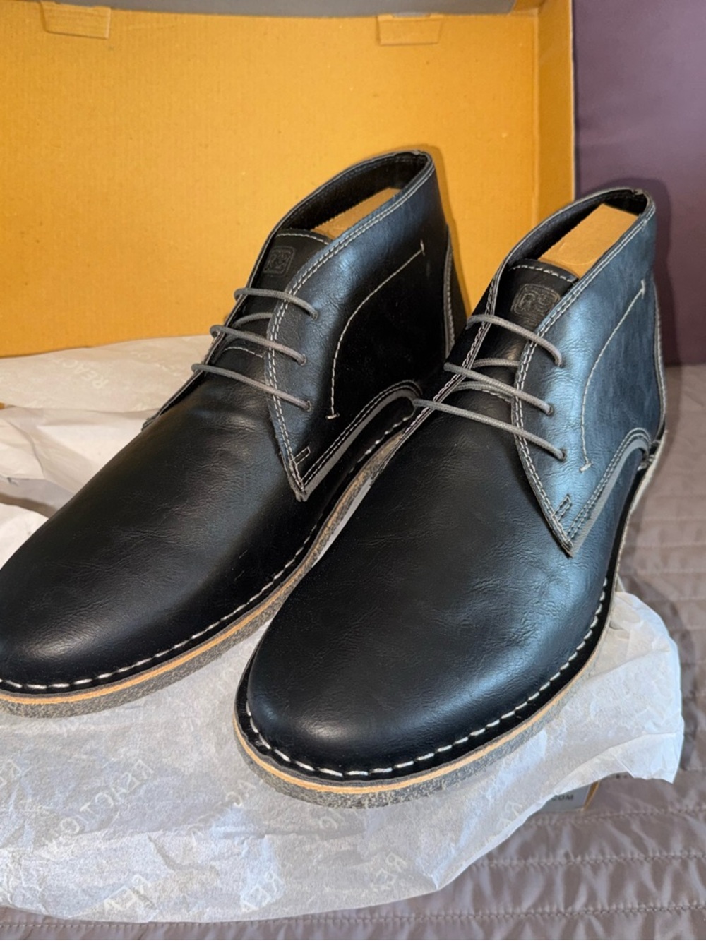 Kenneth Cole Reaction Black Leather Chukka Boots